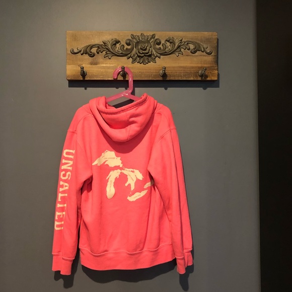 Free Add On! Well loved Great Lakes Hoodie - Picture 2 of 3